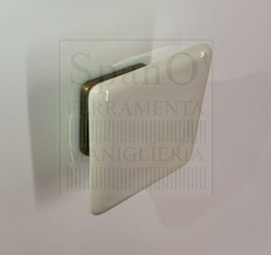 Pomello Quadro P28 Porcellana Avorio